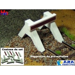 SET OF 3 BIBLOC CONCRETE CLAMPS TO BE ASSEMBLED BY ARA PRODUCTIONS